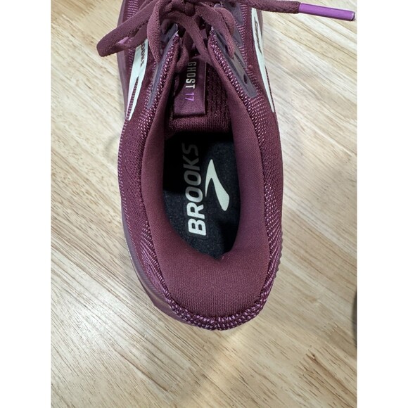 Brooks Ghost 17 Women’s Size 10.5 Burgundy Running Shoes - Picture 7 of 8